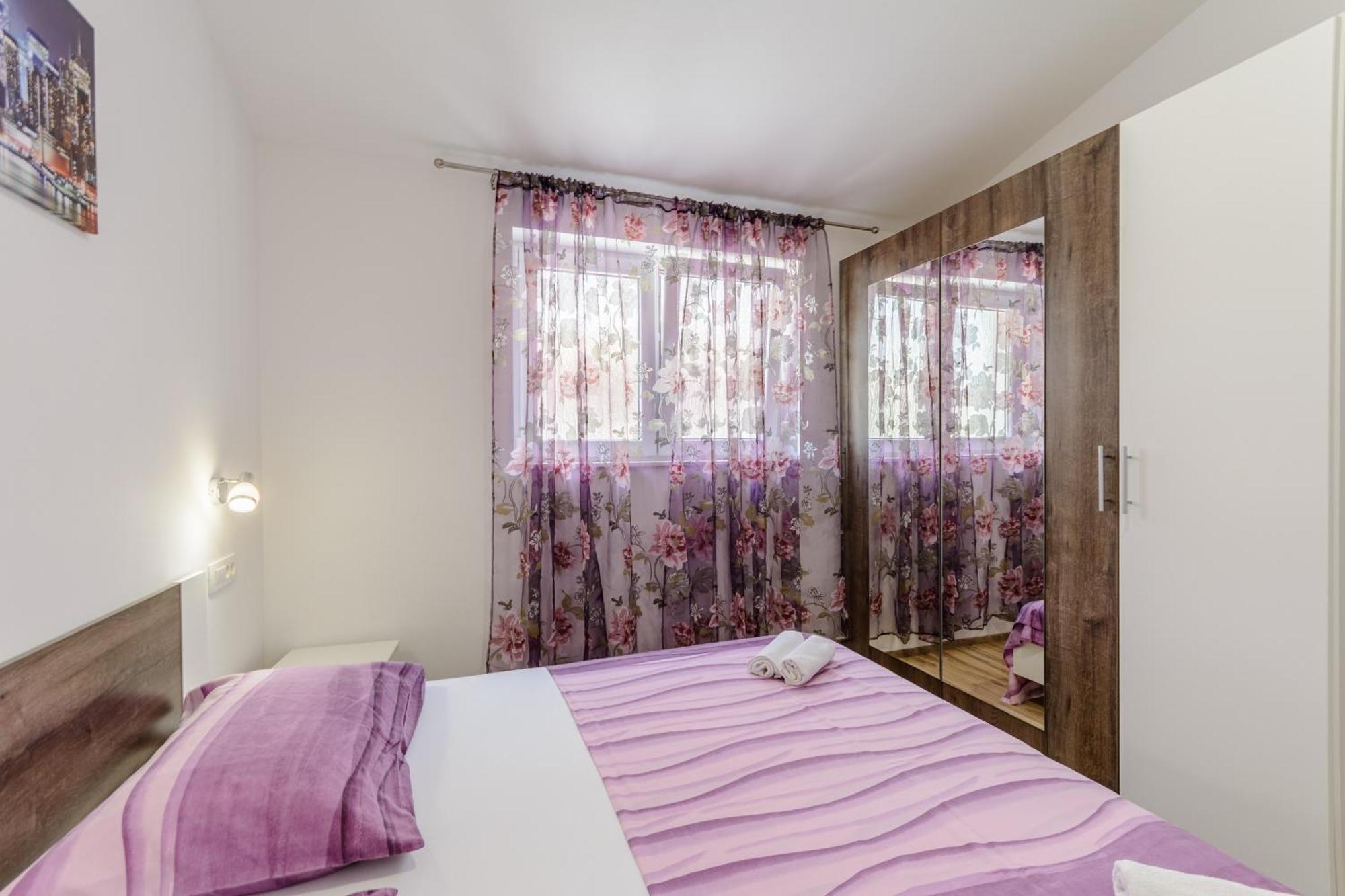 Apartments Hope Dugi Rat Szoba fotó