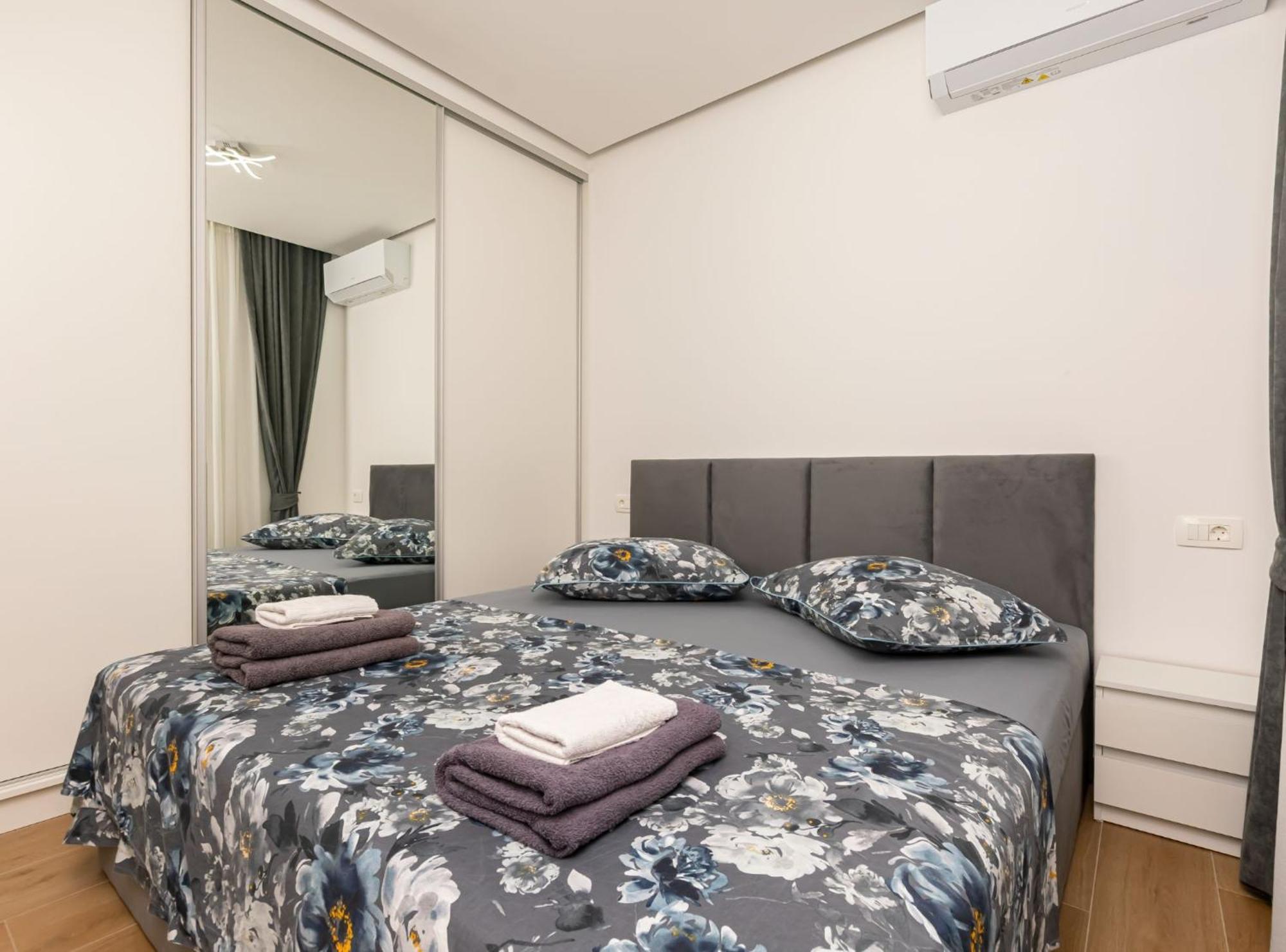 Apartments Hope Dugi Rat Kültér fotó